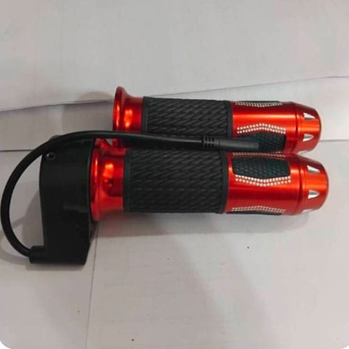 دسته-گاز-اسکوتر-صندلی-دار-ساده دسته گاز اسکوتر صندلی دار ساده